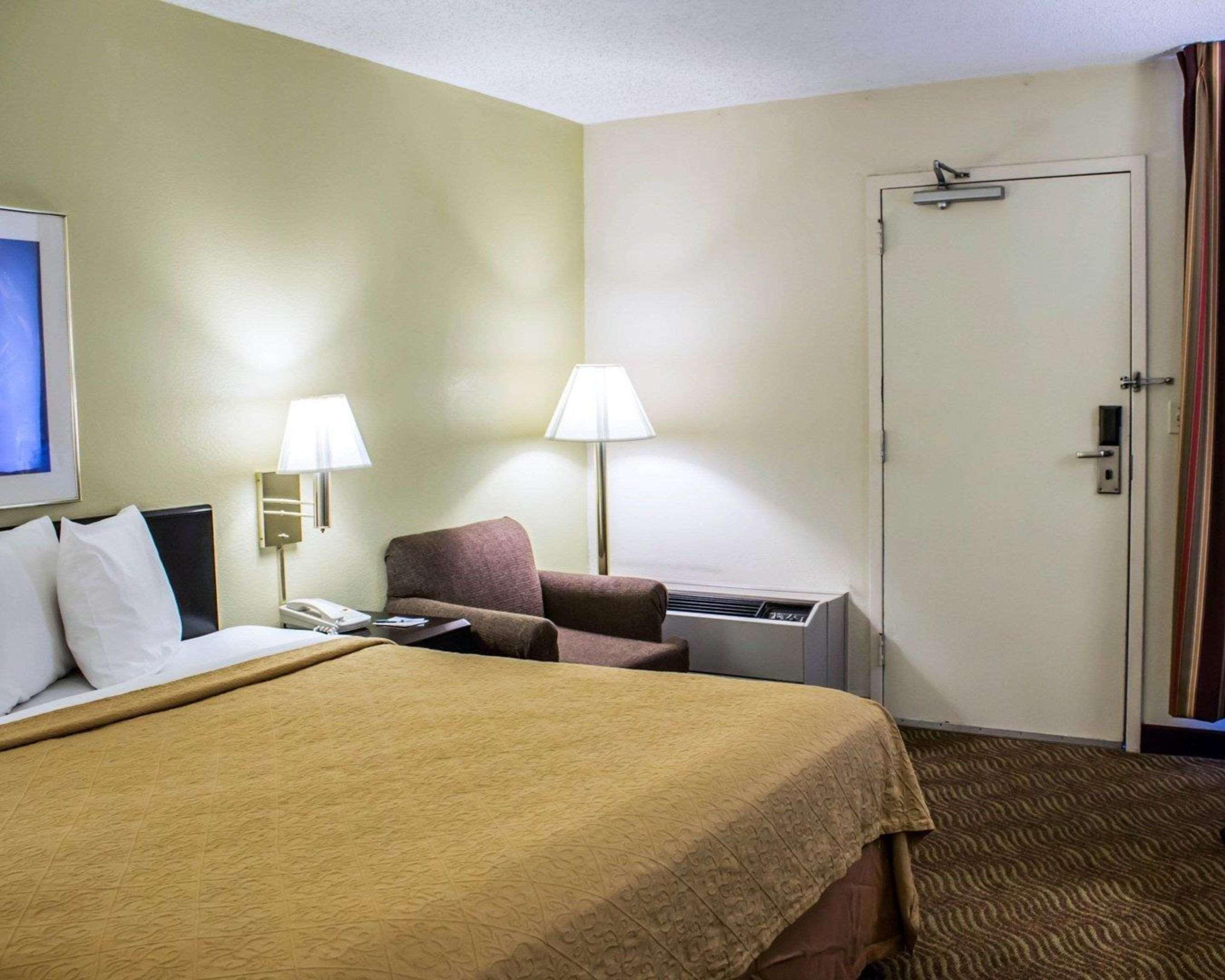Quality Inn Rocky Mount Extérieur photo