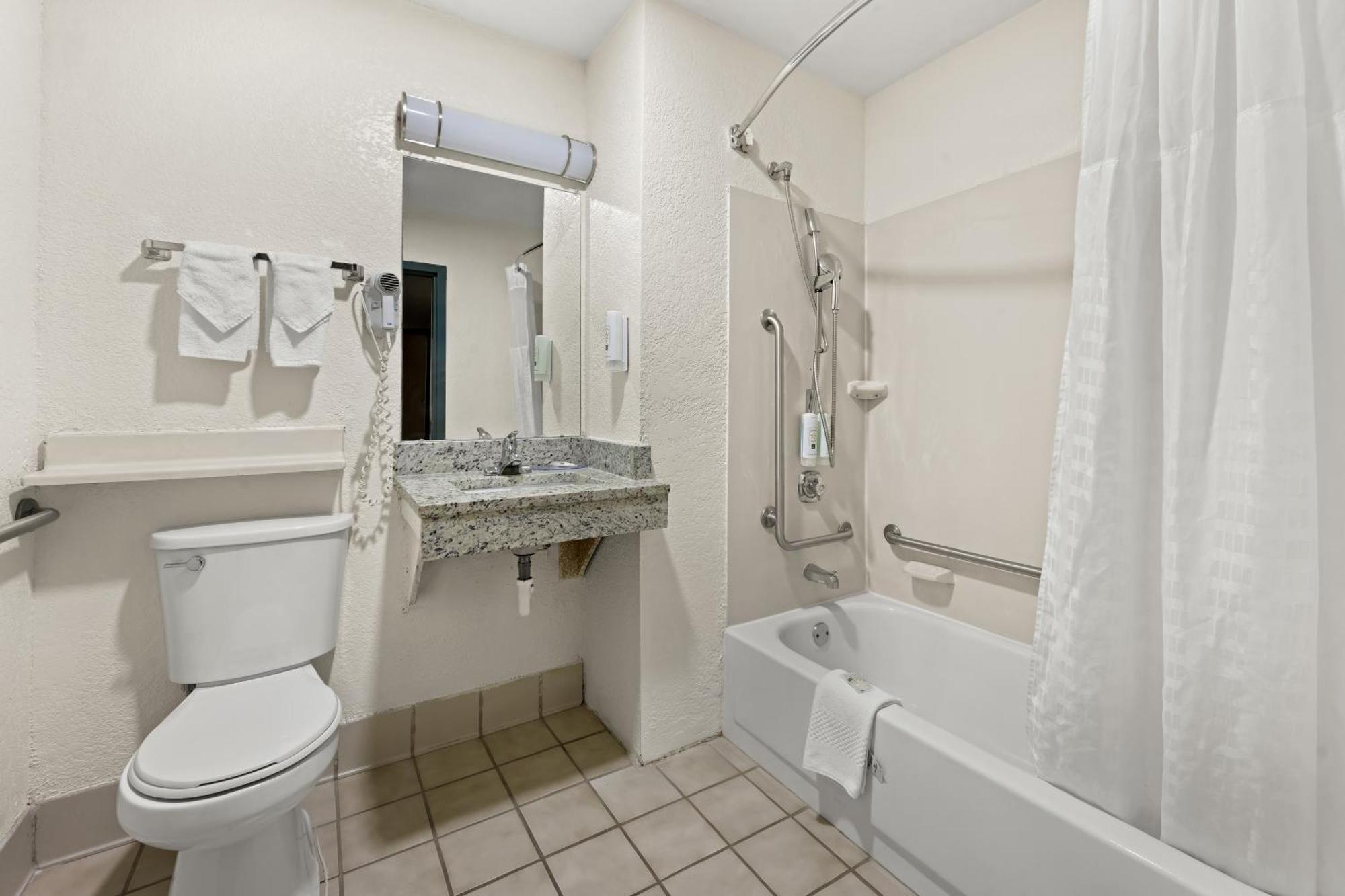 Quality Inn Rocky Mount Extérieur photo