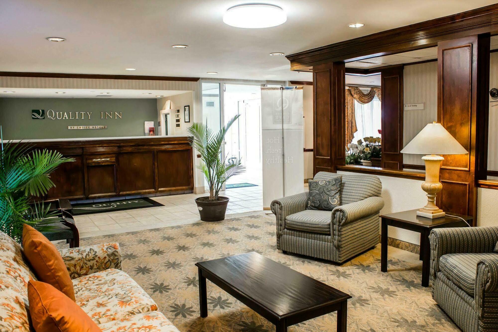 Quality Inn Rocky Mount Extérieur photo